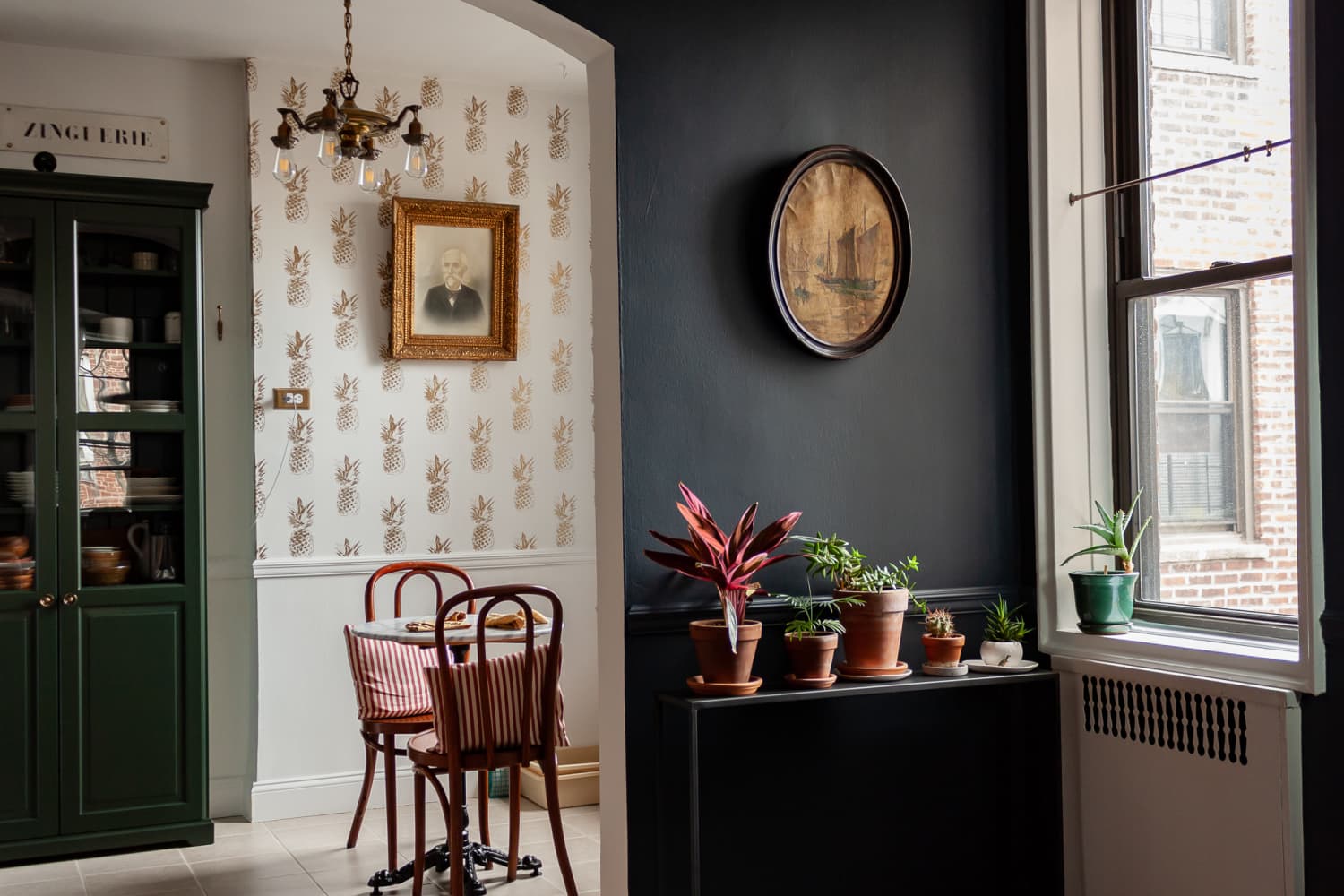 Moody Dark Brooklyn Apartment Photos Apartment Therapy